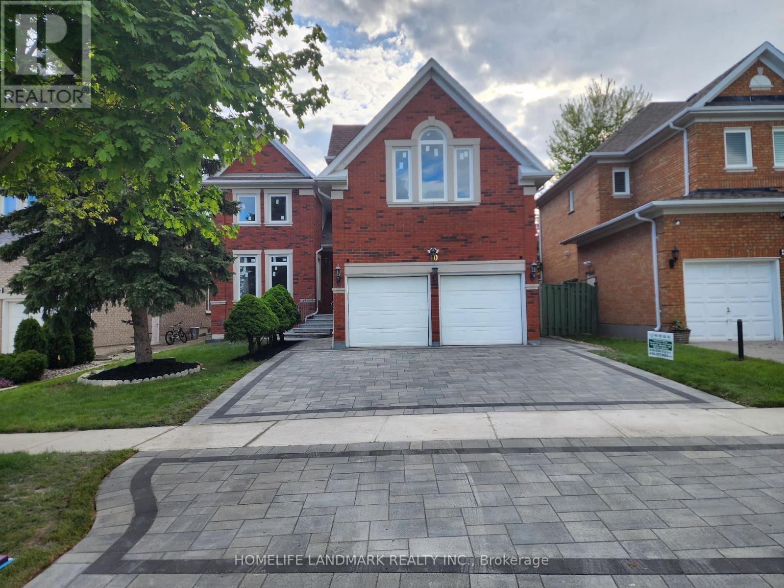 40 Kingmount Cres, Richmond Hill, ON L4B 3W6