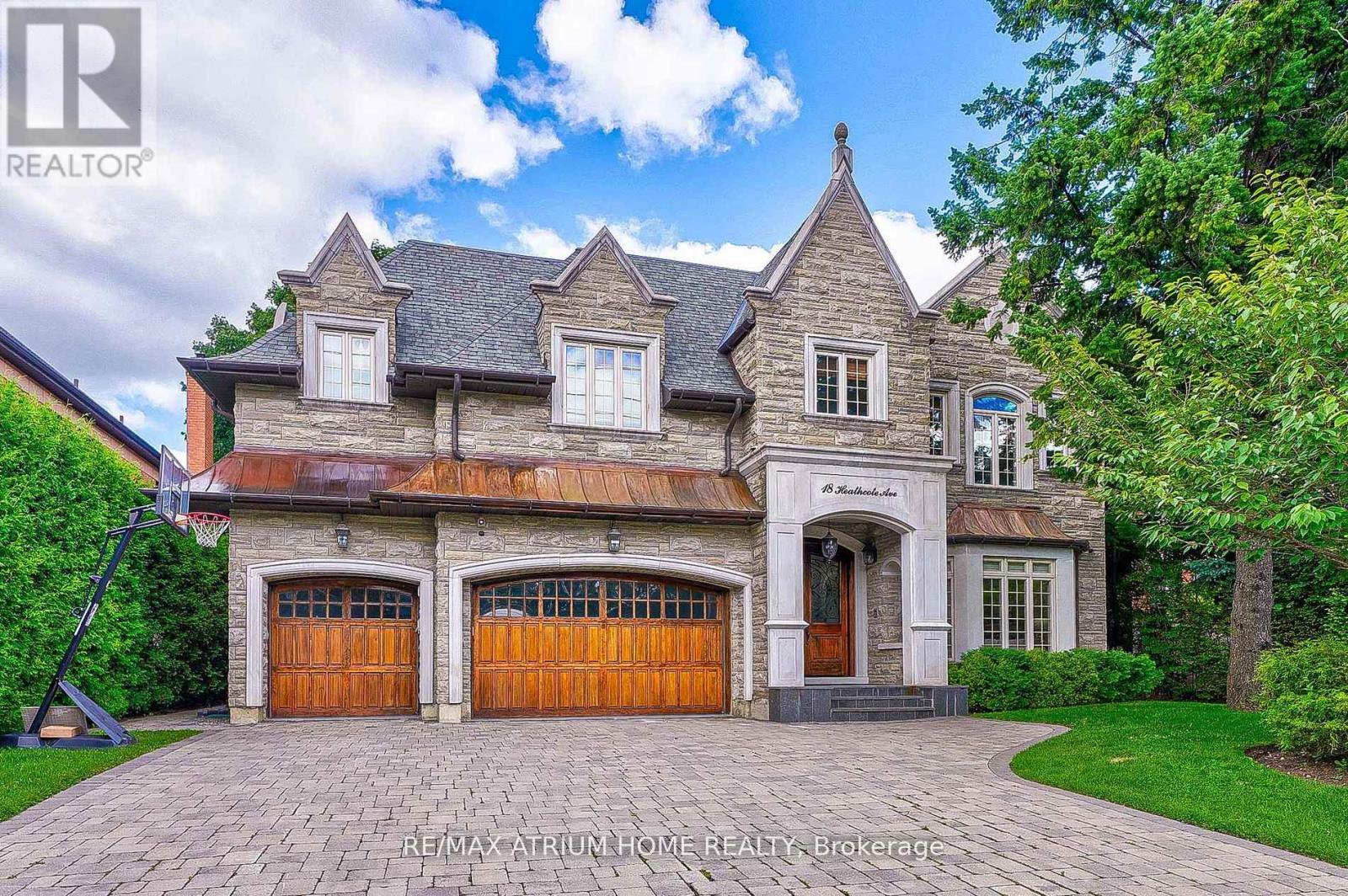 18 Heathcote Ave, Toronto, ON M2L 1Y7