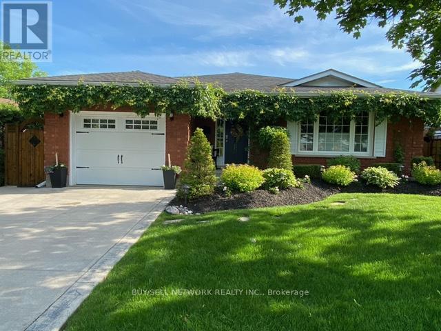 2504 Idyllwood Cres, Peterborough, ON K9L 1Y9