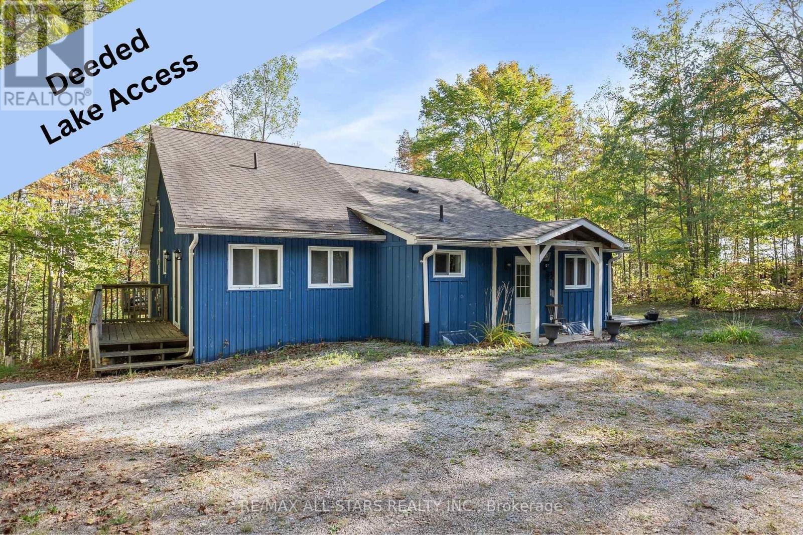1142 English Cir, Highlands East, ON K0M 1R0