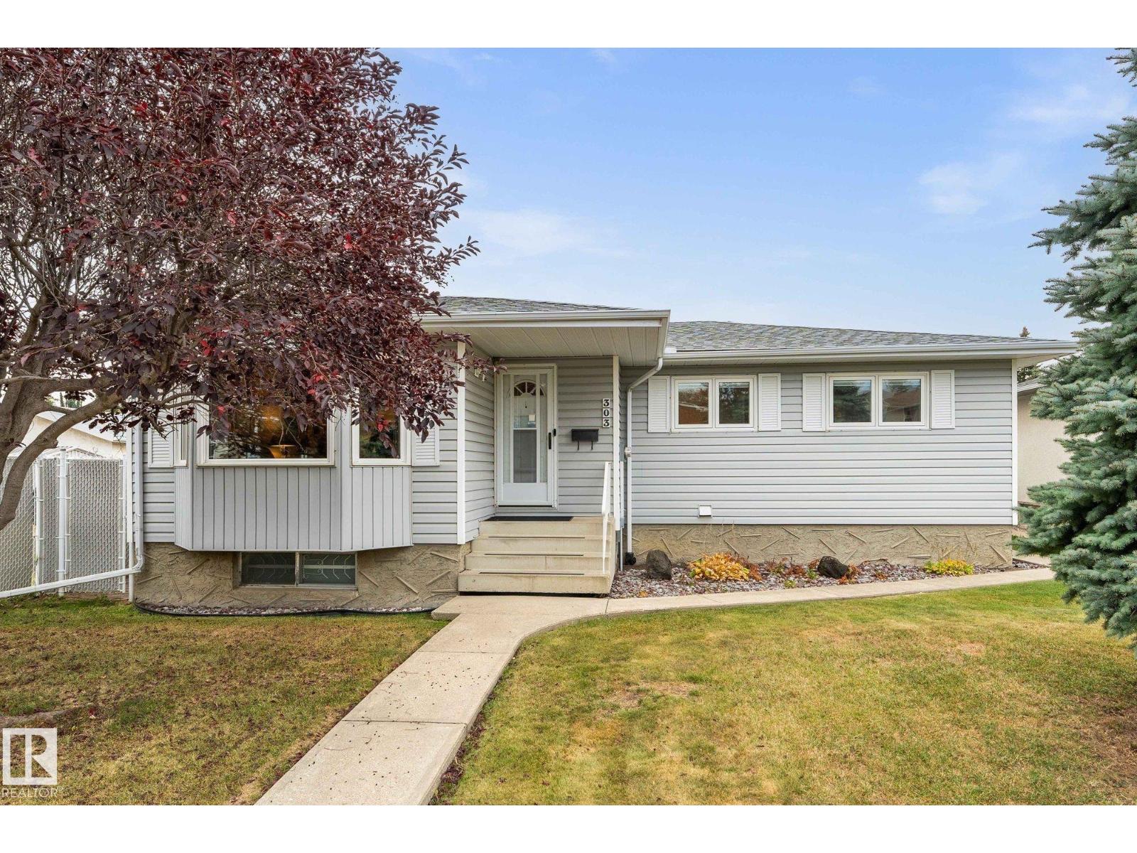 303 Knottwood Rd N NW, Edmonton, AB T6K 2G5