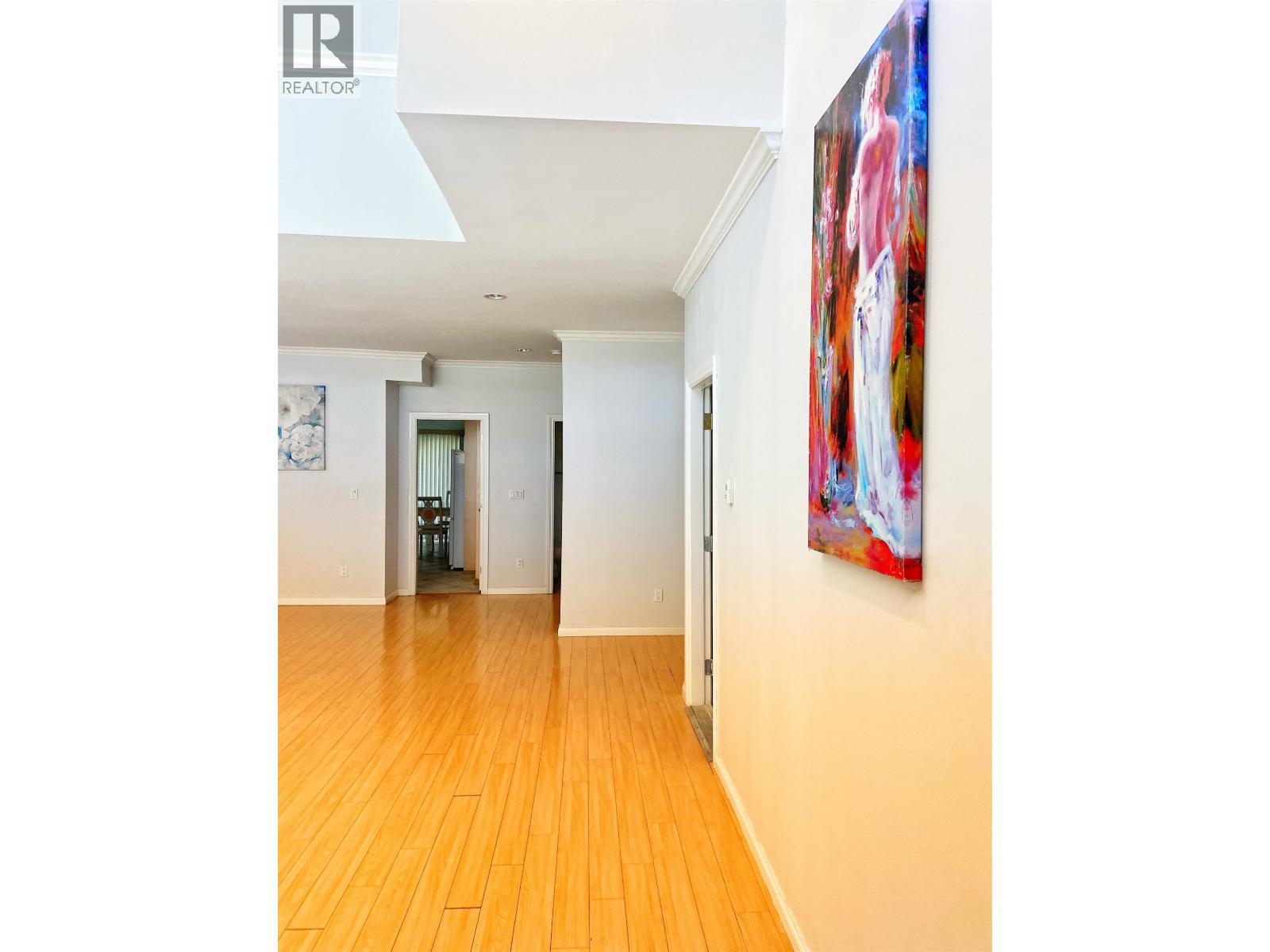 5989 Rumble St, Burnaby, BC V5J 2C6