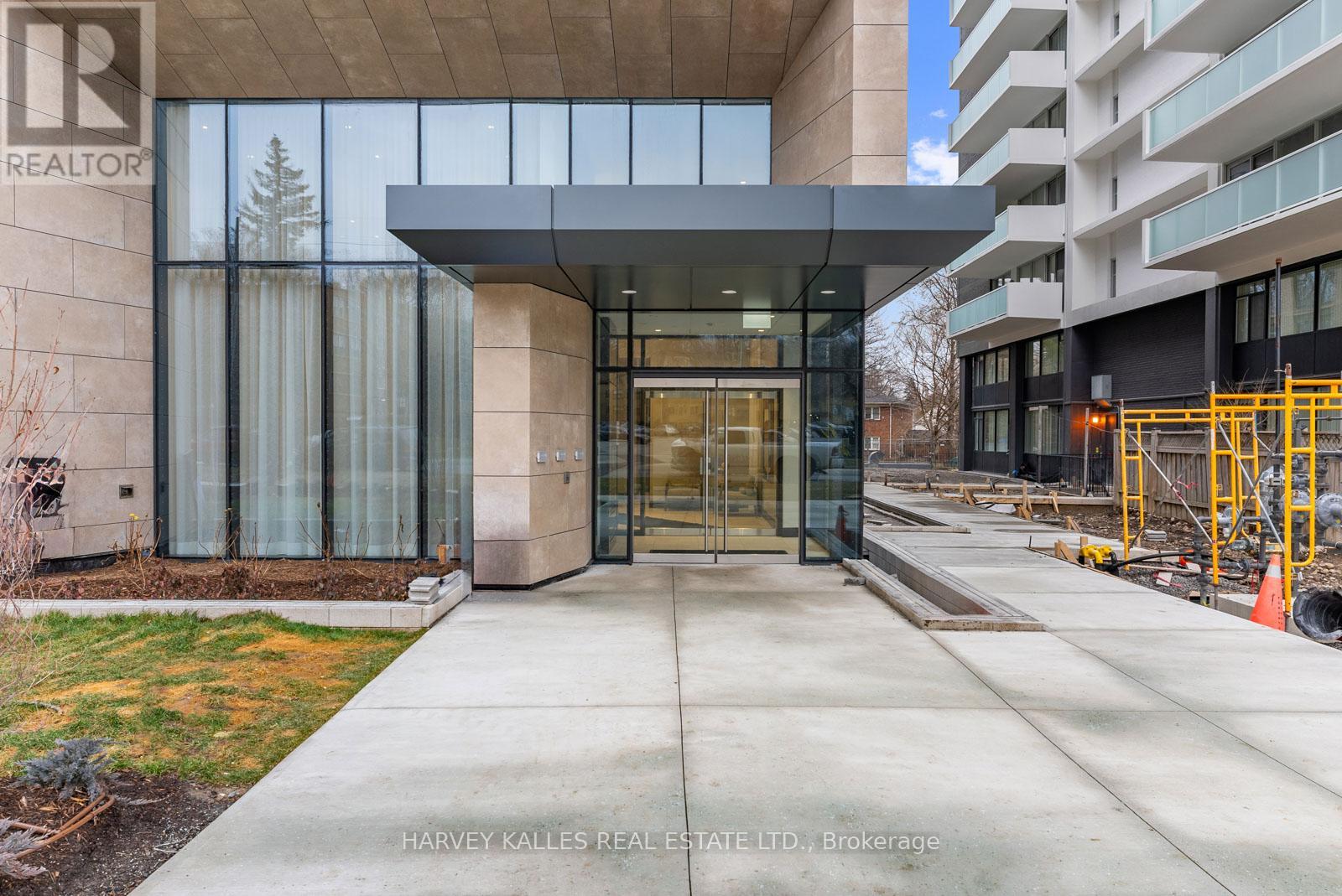521 293 The Kingsway, Toronto Edenbridge-humber Valley, ON M9A 0E8