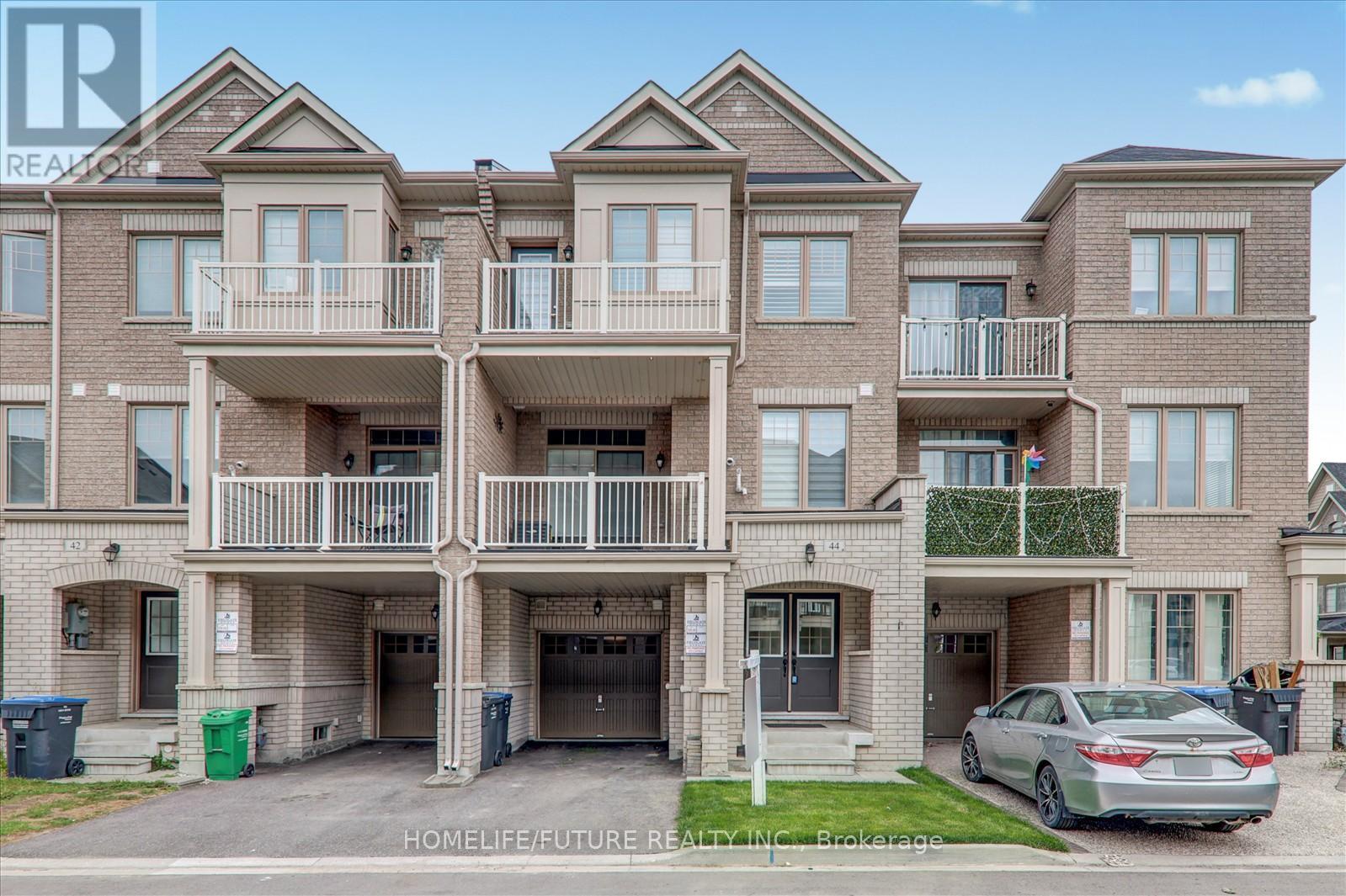 44 Haymarket Dr, Brampton, ON L7A 5C3