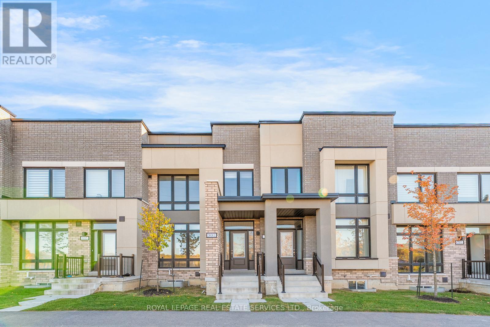 801 Conlin Rd E, Oshawa, ON L1H 7K5