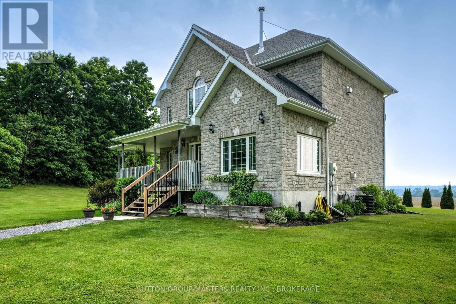 302 Greens Rd, Leeds and the Thousand Islands, ON K0H 2N0
