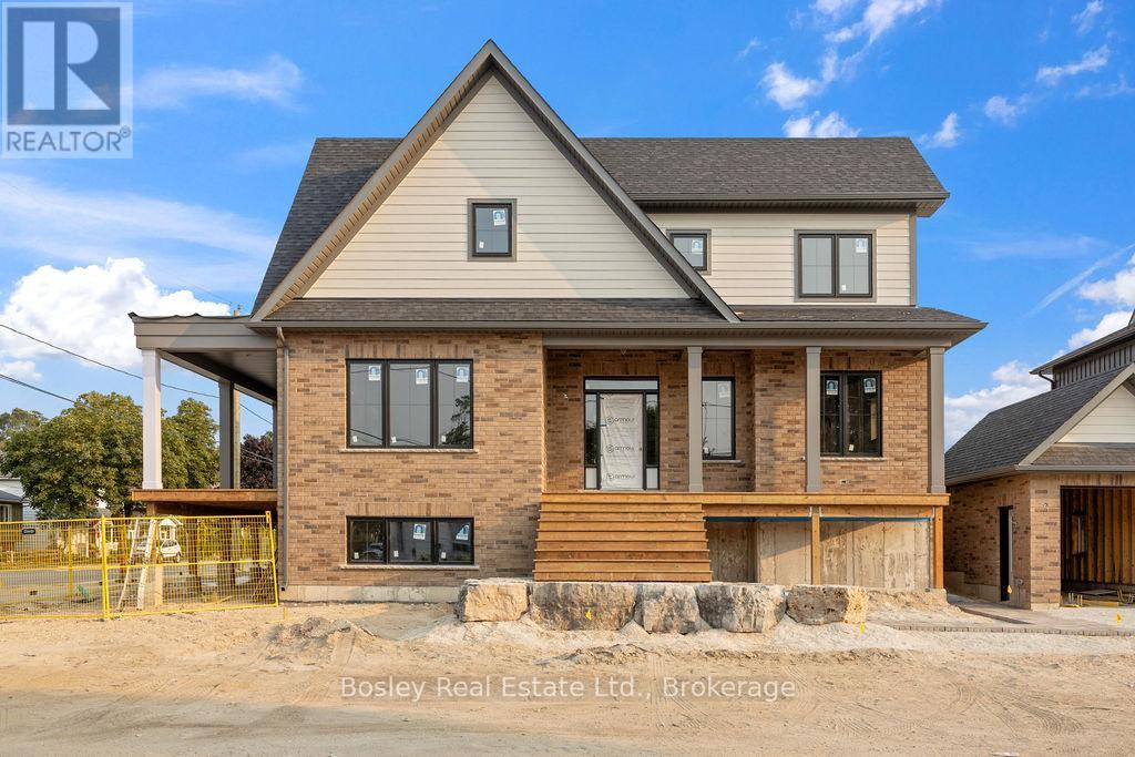400 Maple Street #3, Collingwood, ON L9Y 2R7