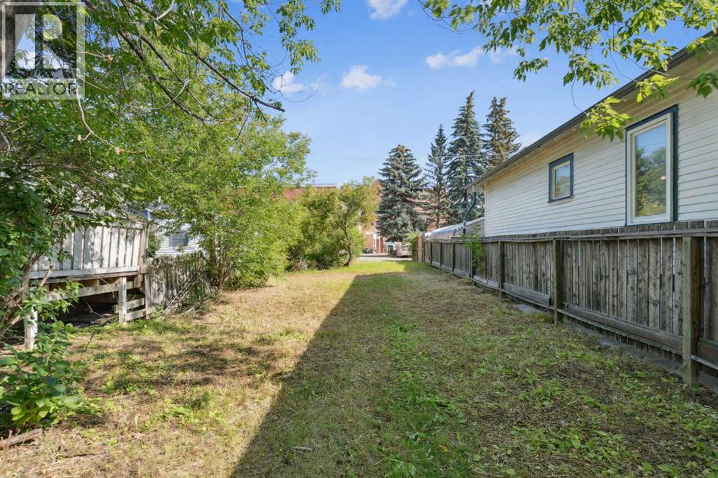 12 Avenue Nw Unit 206, Calgary, AB T2M 0C5