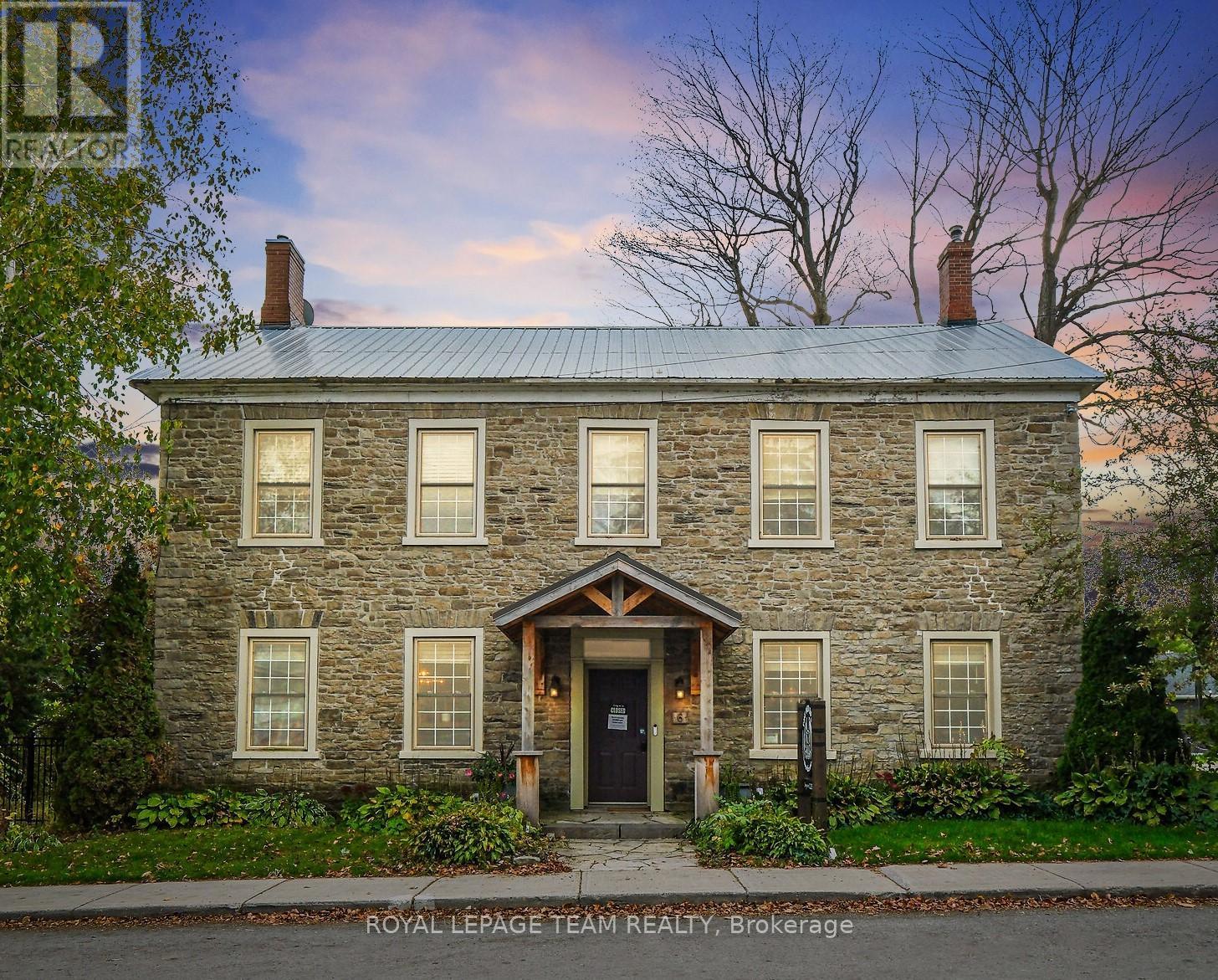 6 Spencer St, Edwardsburghcardinal, ON K0E 1X0