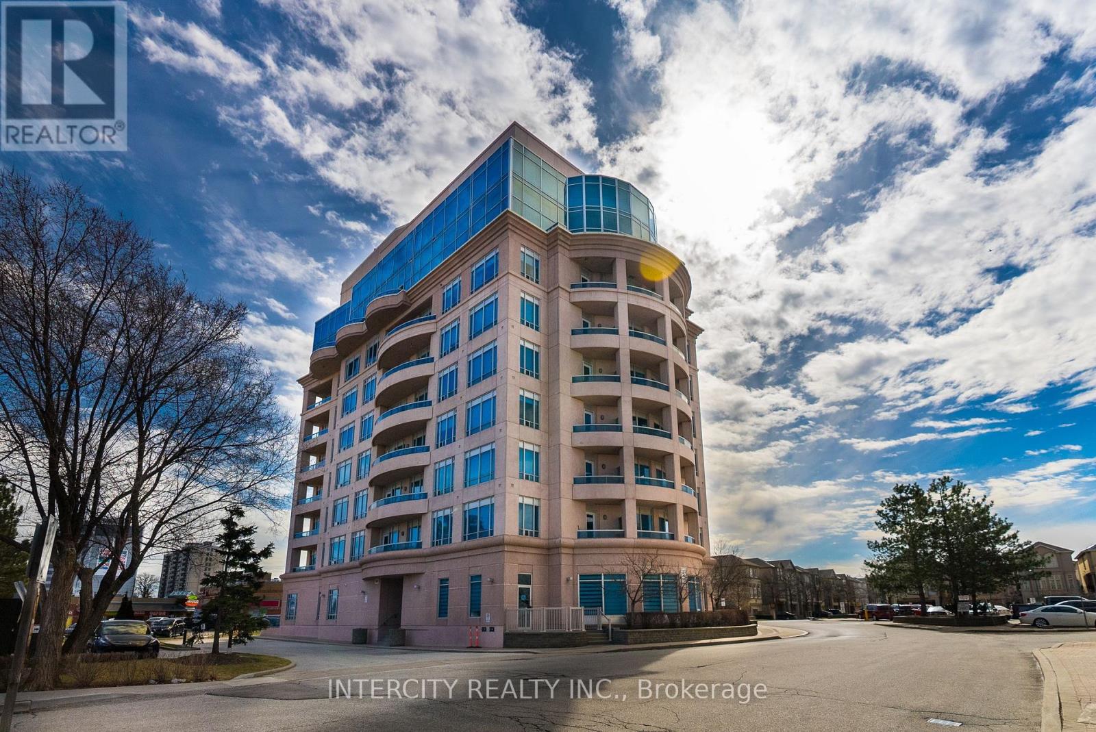 607 1 Cordoba Dr, Vaughan, ON L4J 8S3