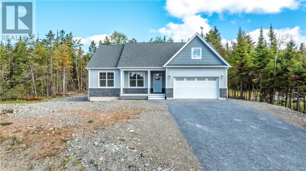 2 Greenbrier St, Rothesay, NB E2E 2G6