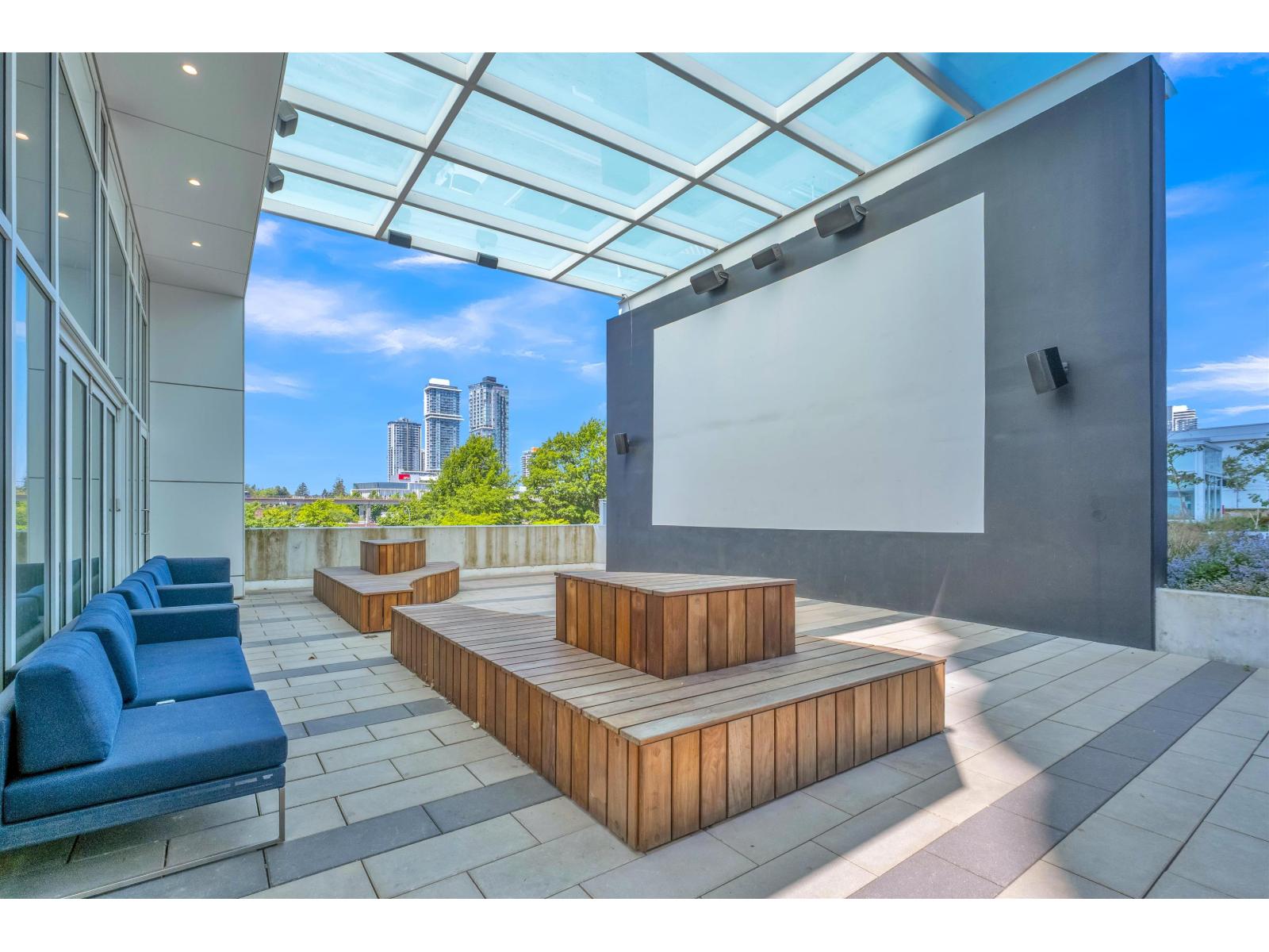 13685 102 Avenue Unit 1107, Surrey, BC V3T 1N7