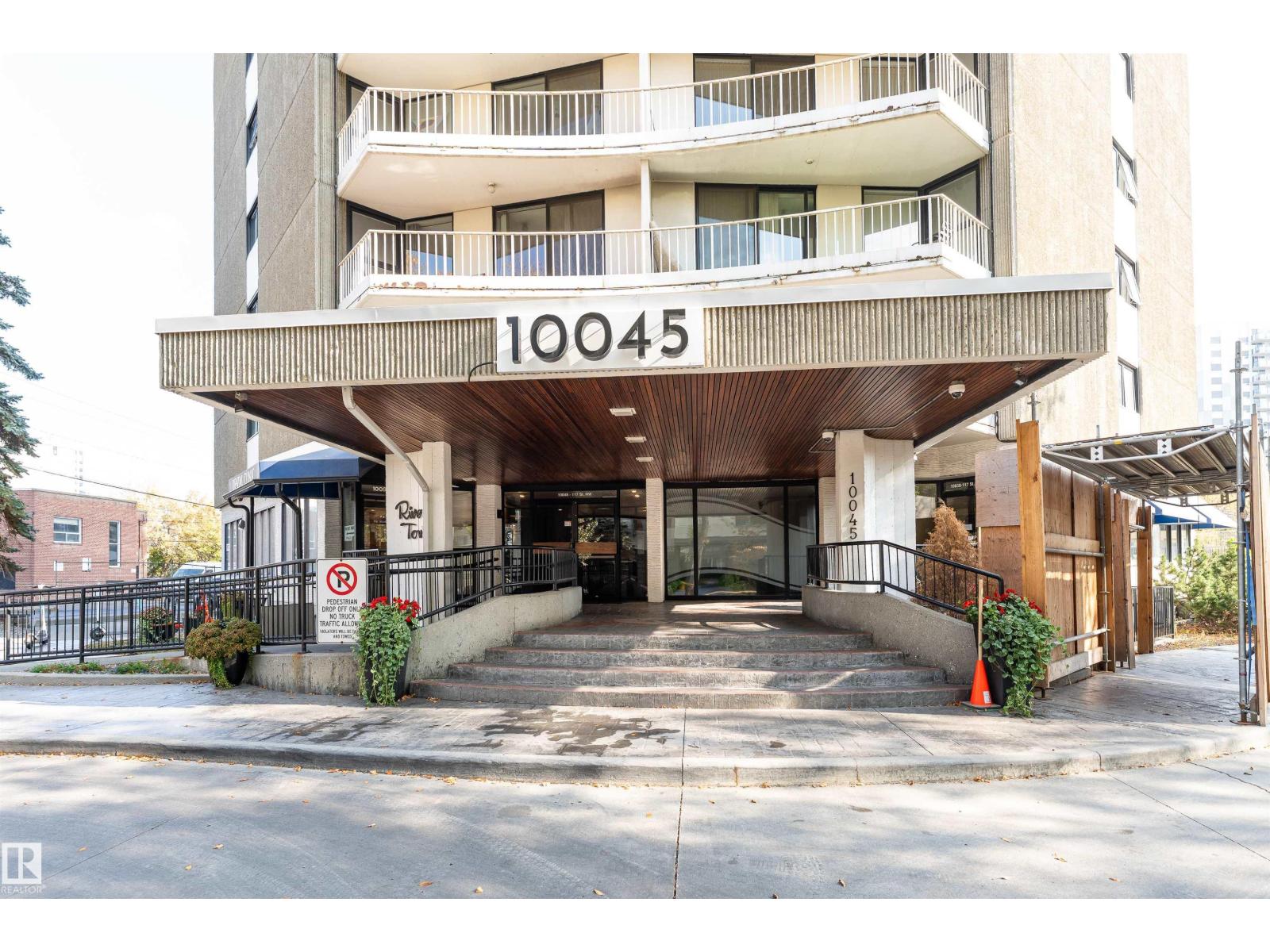 10045 117 Street Northwest #508, Edmonton, AB T5K 1W8