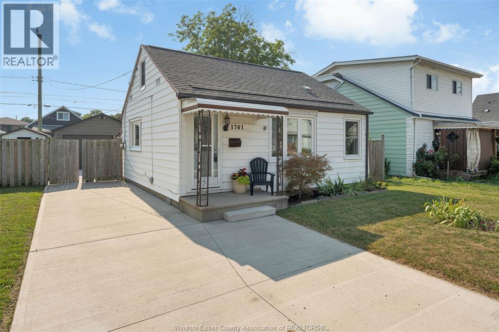1761 Cadillac St, Windsor, ON N8Y 2V7