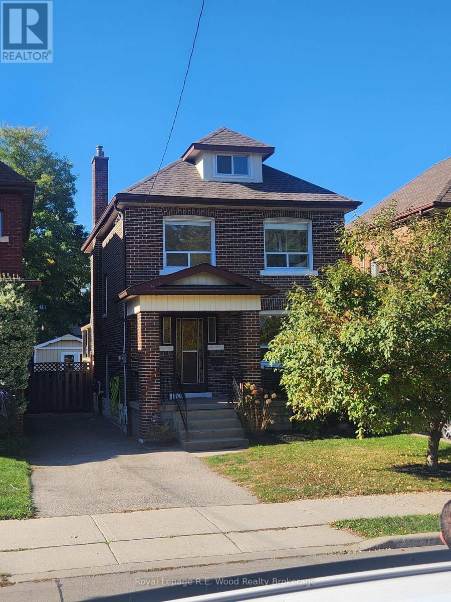 252 Graham Ave S, Hamilton, ON L8K 2M6