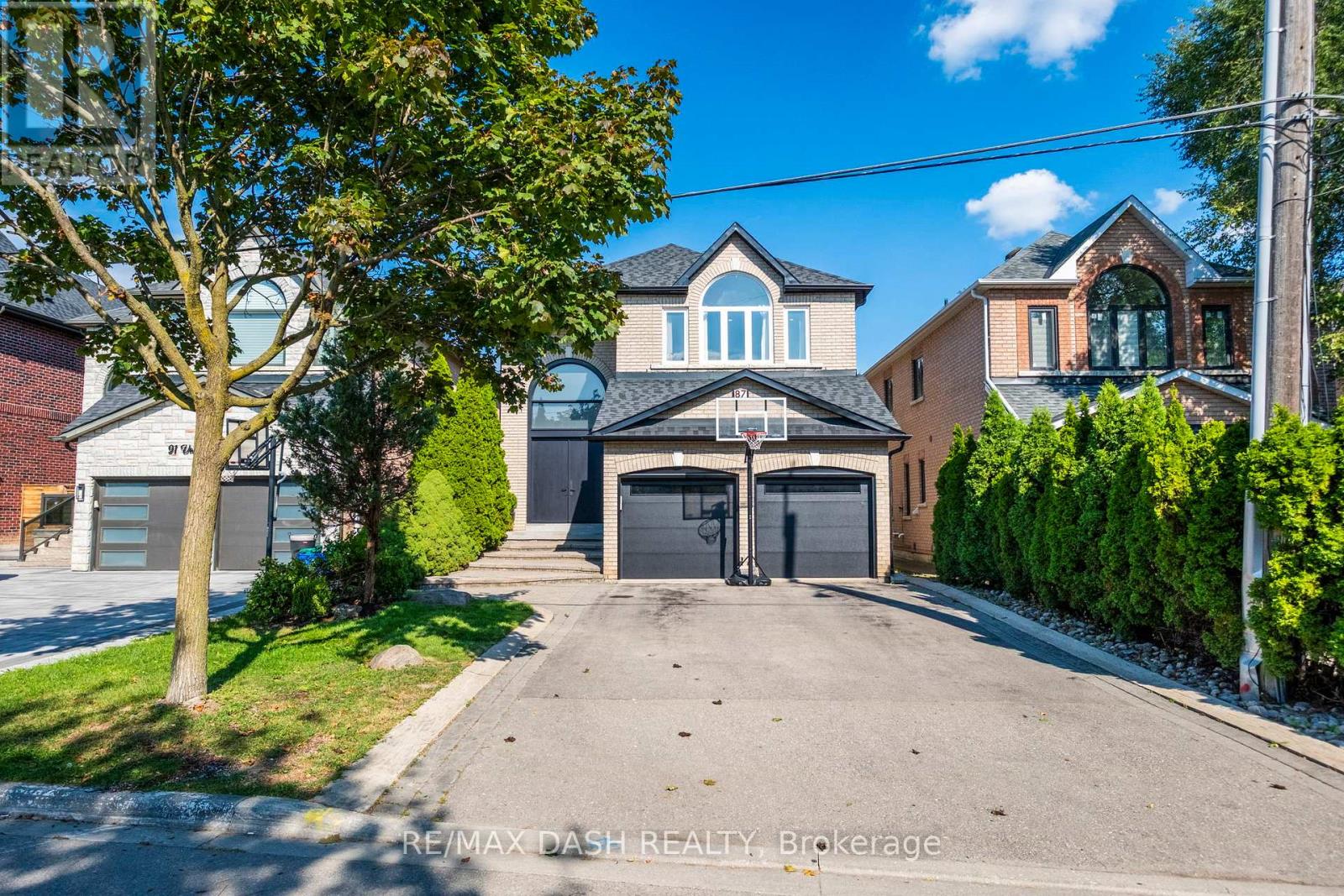 87 Vaughan Blvd, Vaughan, ON L4J 3N8