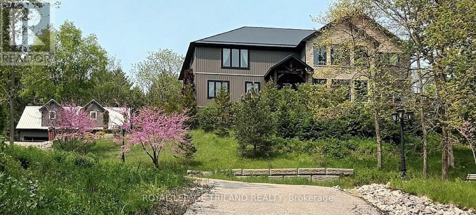 4118 Thomas Rd, Southwold, ON N5L 1J2