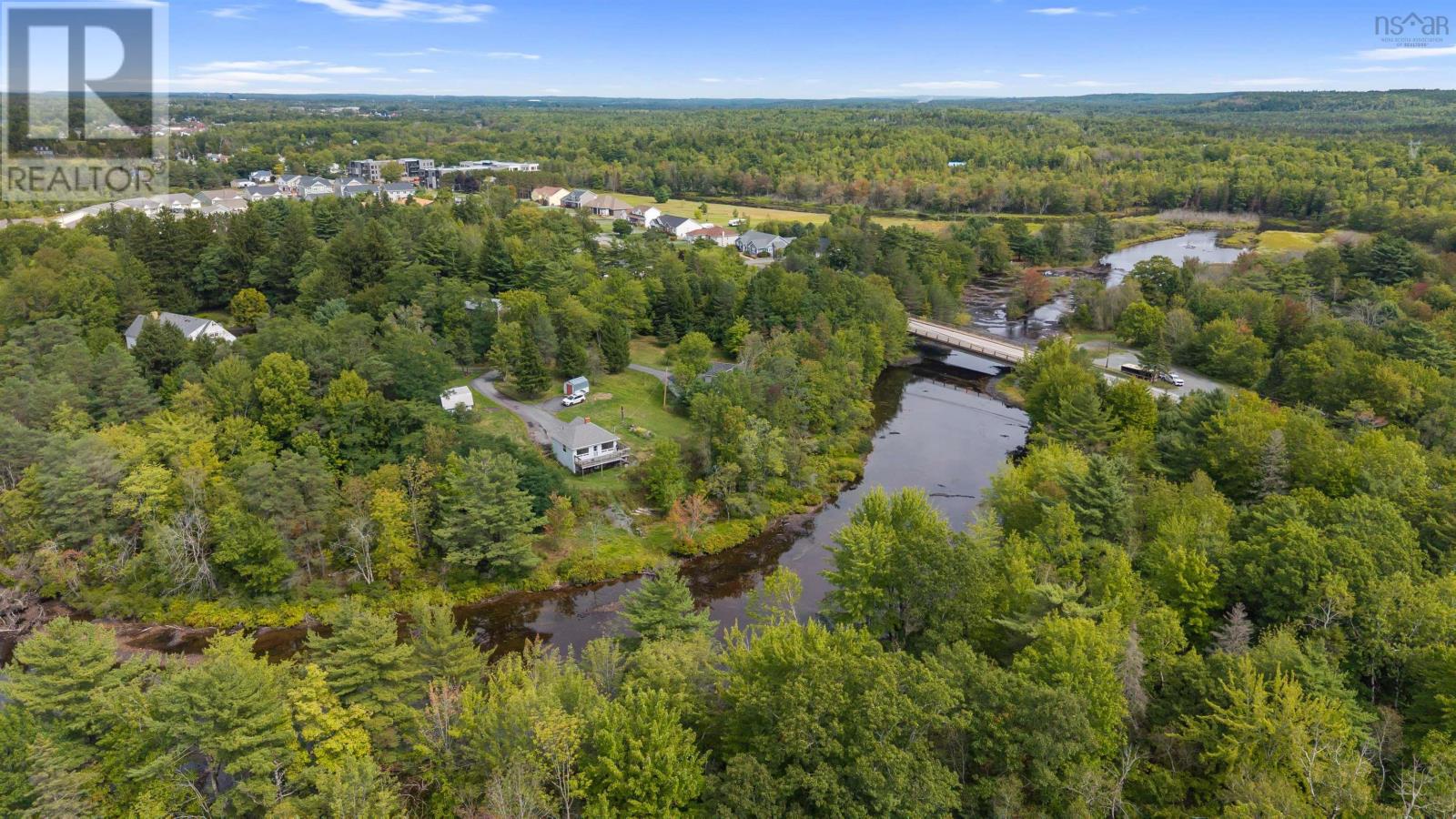 24 Buchanan Ave, Enfield, NS B2T 1C8