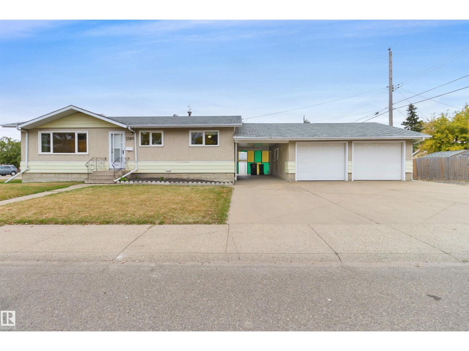81 St Nw Unit 13015, Edmonton, AB T5C 1N3