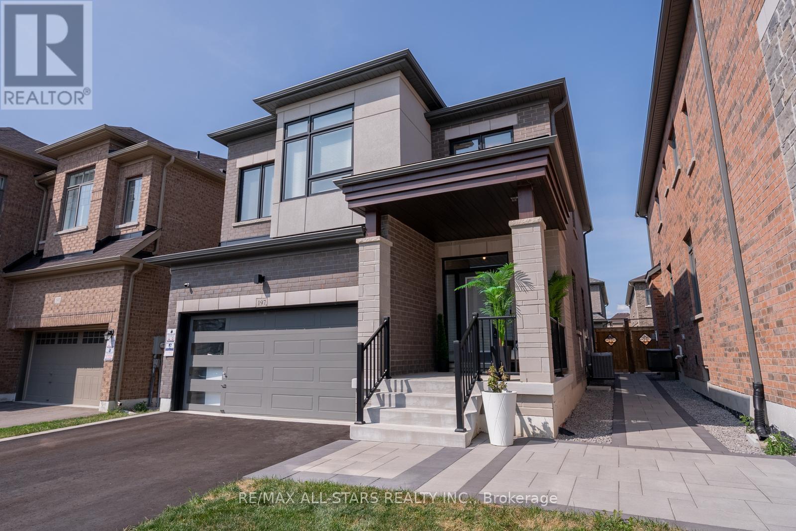 197 Boundary Blvd, Whitchurch-stouffville Stouffville, ON L4A 4W3