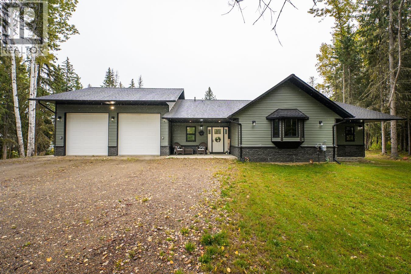 4438 Hanet Rd, Prince George, BC V2K 5S1