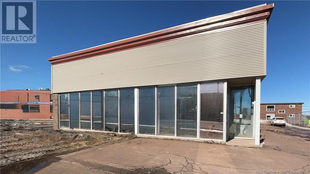 1075 Mountain Rd, Moncton, NB E1C 2S9