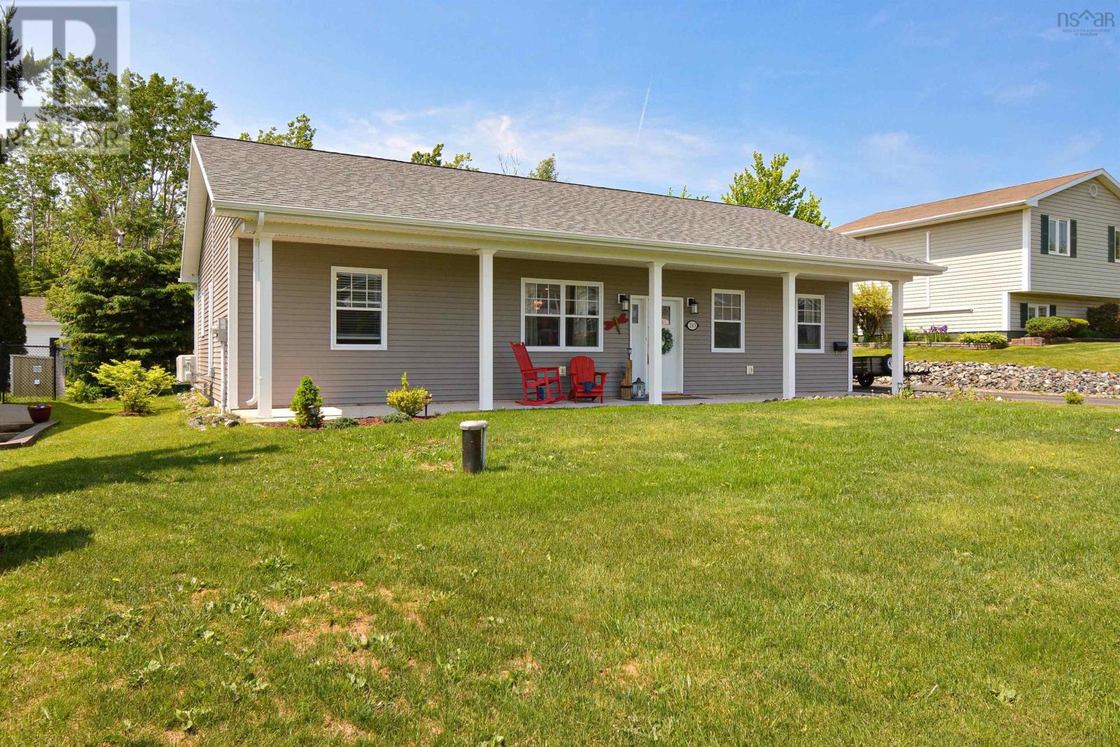 243 Braemar Dr, Westmount, NS B1R 1V9