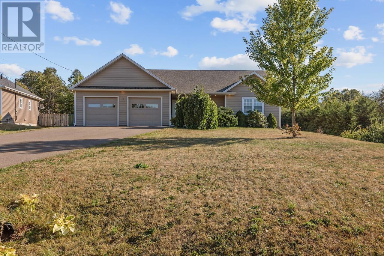 72 Starling Cres, Stratford, PE C1B 0M2