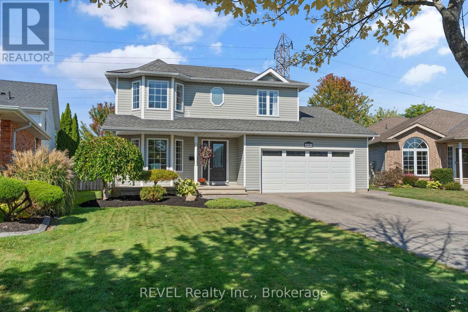 4491 Dawn Cres, Niagara Falls, ON L2H 3H9