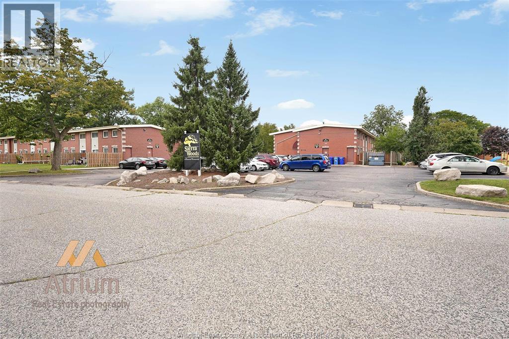 1990 Columbia Court Unit 22, Windsor, ON N9E 1B1