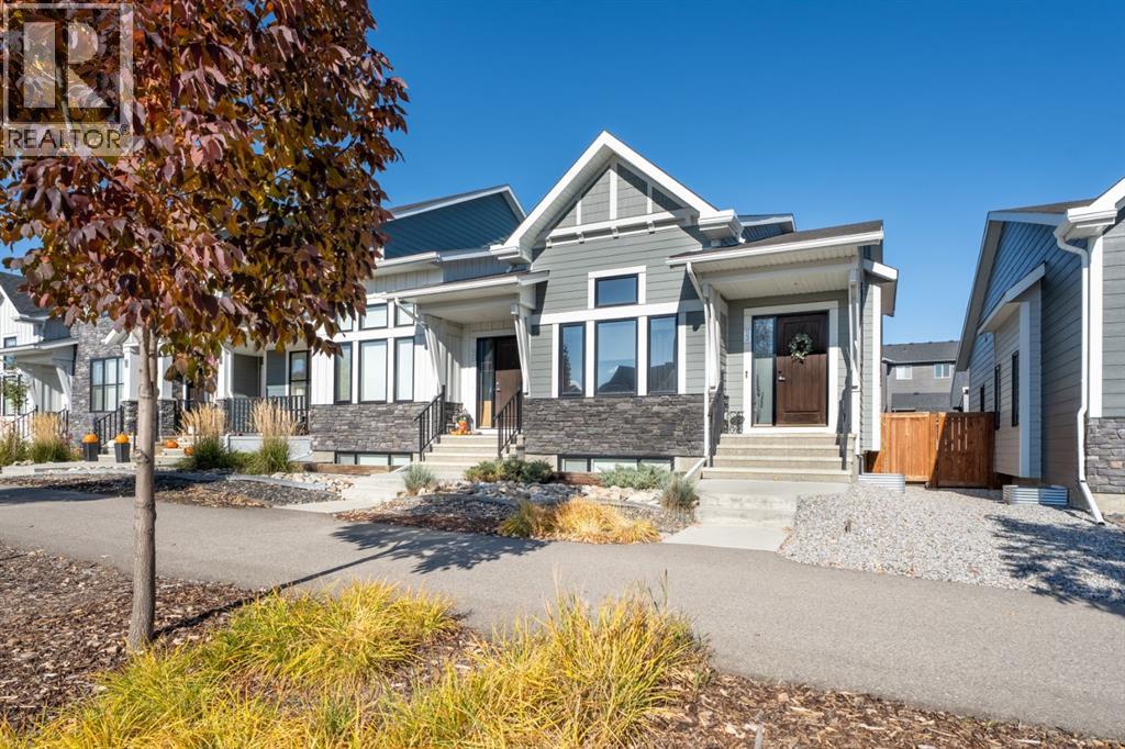 24 Darcy Blvd, Okotoks, AB T1S 5S7