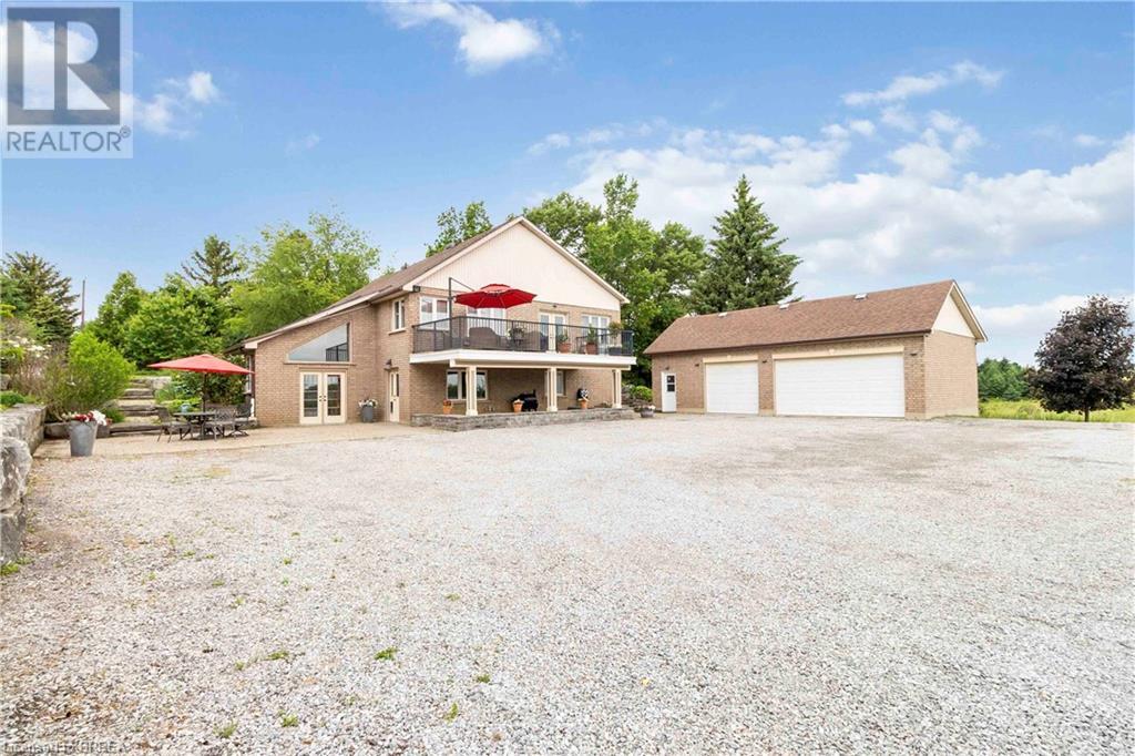 221 Old Onondaga Rd E, Brantford, ON N3T 5L4