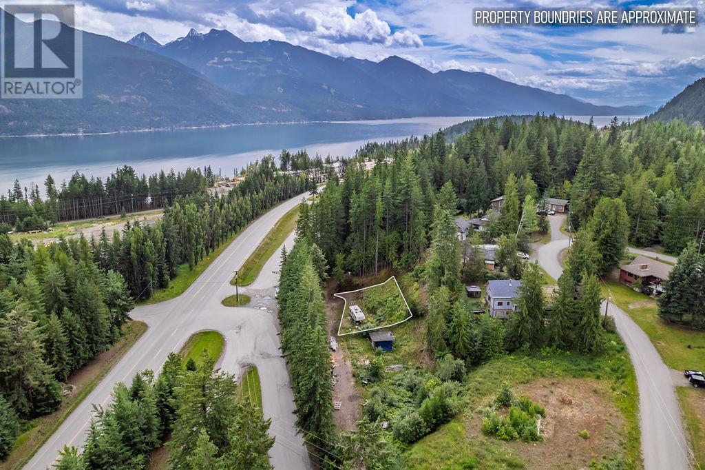 Balfour Avenue, Kaslo, BC V0G 1M0