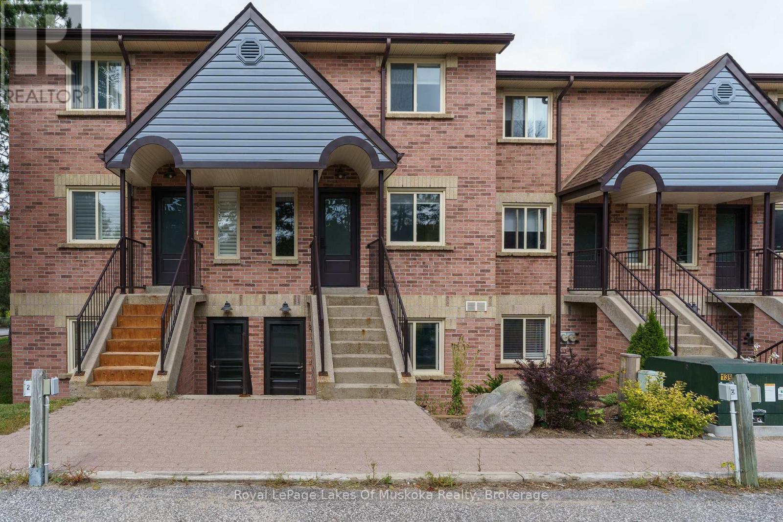 10 142 Ecclestone Dr, Bracebridge, ON P1L 1G6