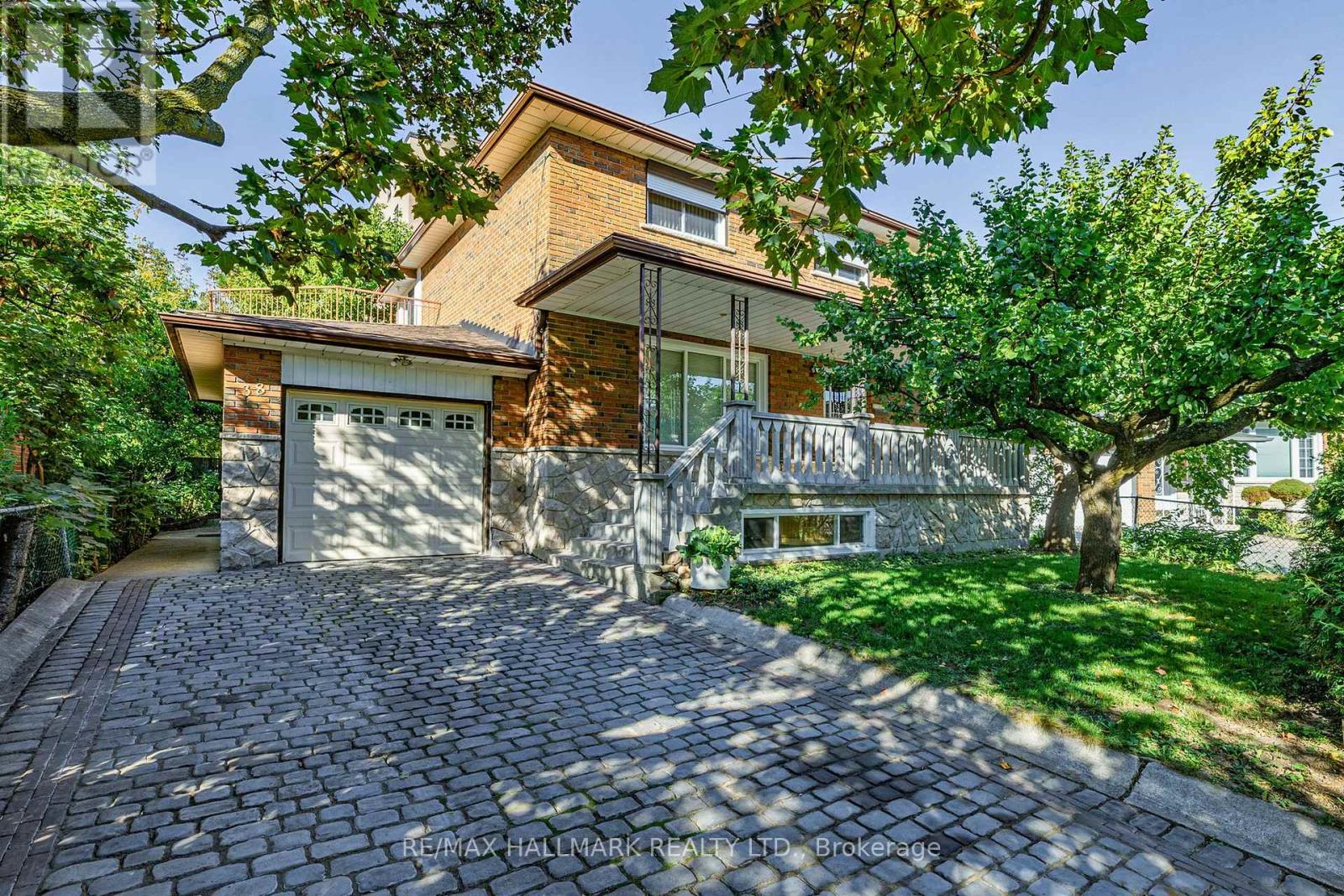 38 Courton Dr, Toronto, ON M1R 1K8