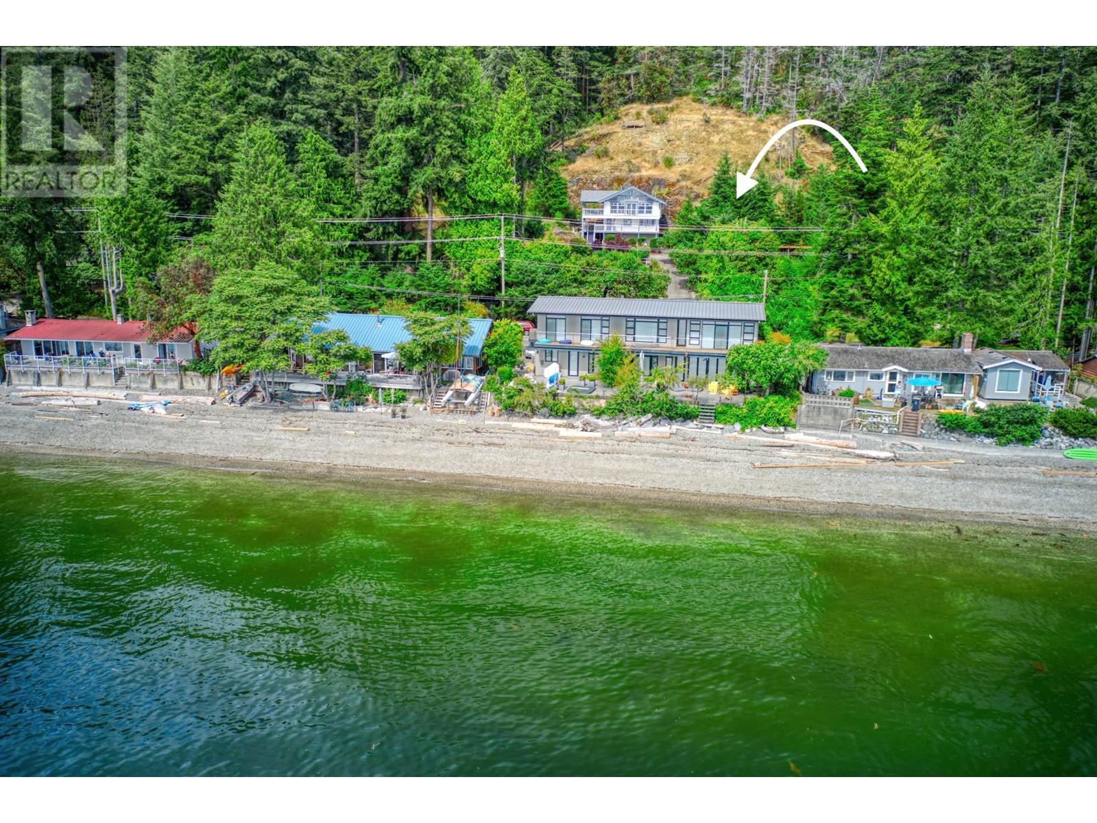6812 Sunshine Coast Hwy, Sechelt, BC V7Z 0N1