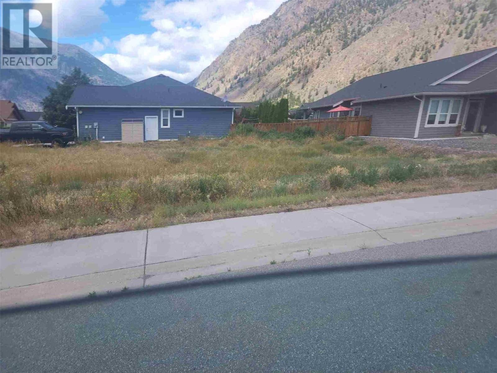 300 Forner Cres, Keremeos, BC V0X 1N3