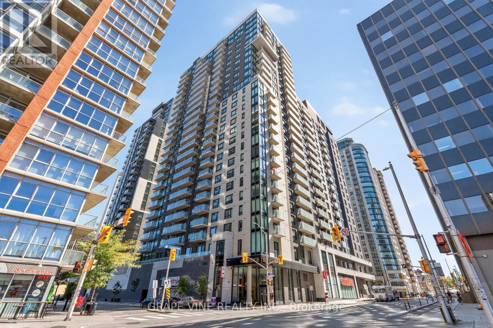 601 180 George St, Ottawa, ON K1N 0G8