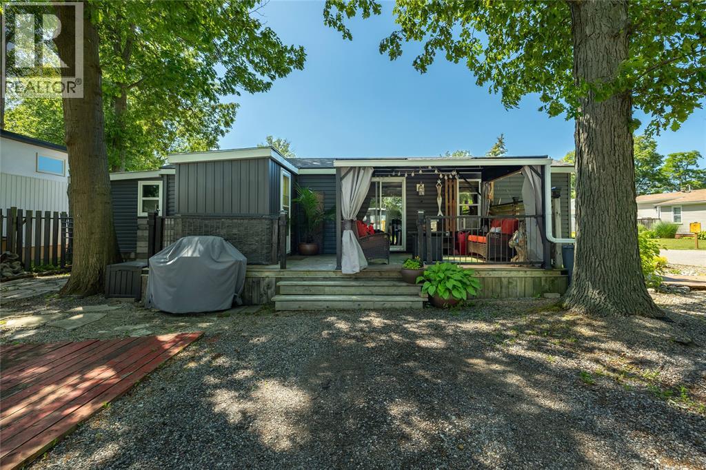 2891 Old Lakeshore Road Unit 13, Sarnia, ON N0N 1C0