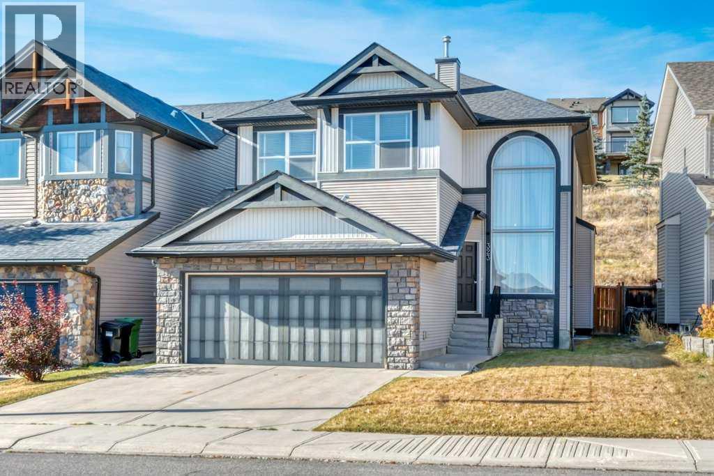 323 St Moritz Dr SW, Calgary, AB T3H 5X7