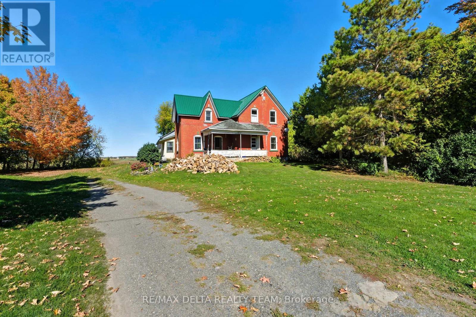 12633 N Wing Rd, North Dundas, ON K0C 2K0
