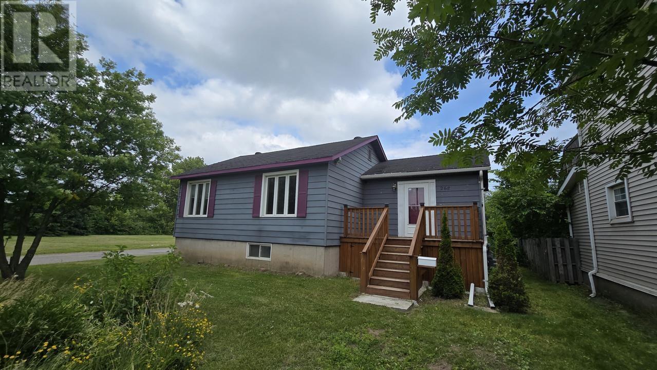 268 Huron St, Sault Ste. Marie, ON P6A 1R5