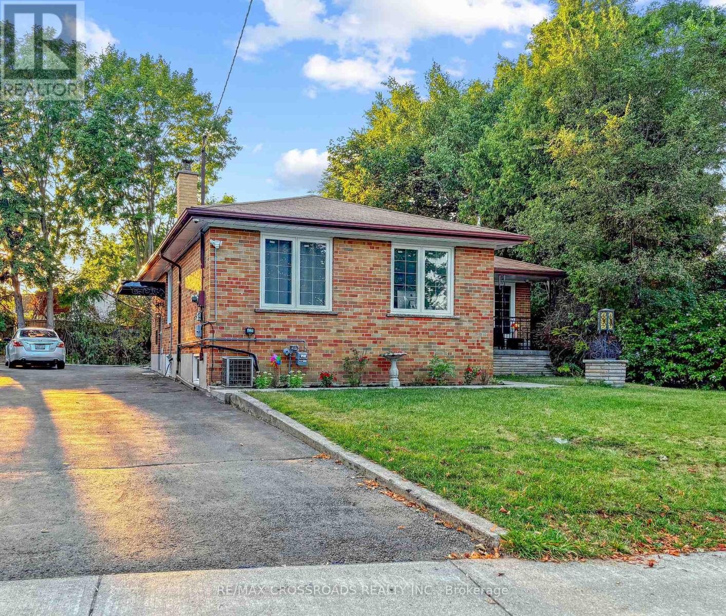 46 Ronway Cres, Toronto, ON M1J 2S2