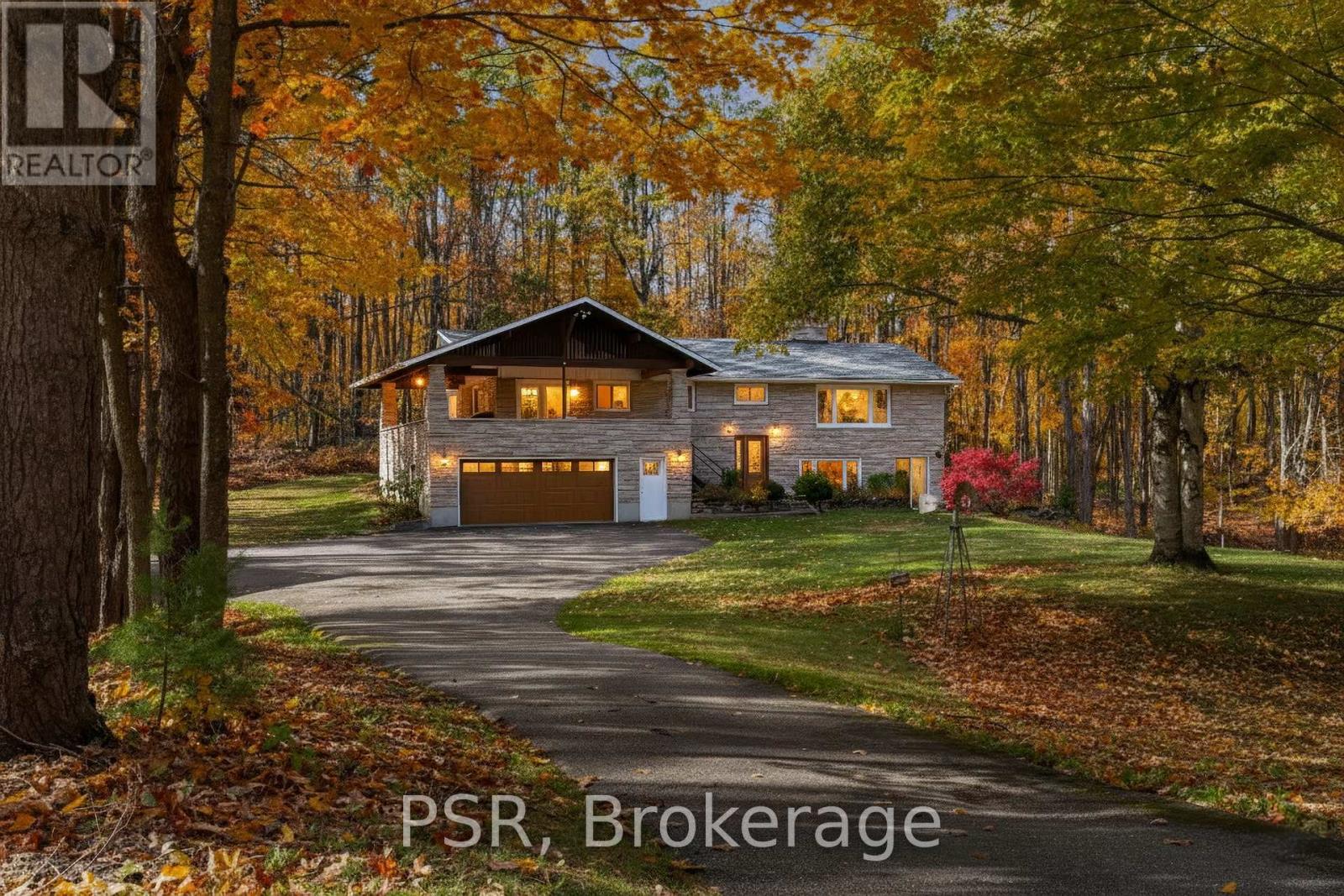 1632 Old Barrie Rd E, Oro-Medonte, ON L0L 1T0