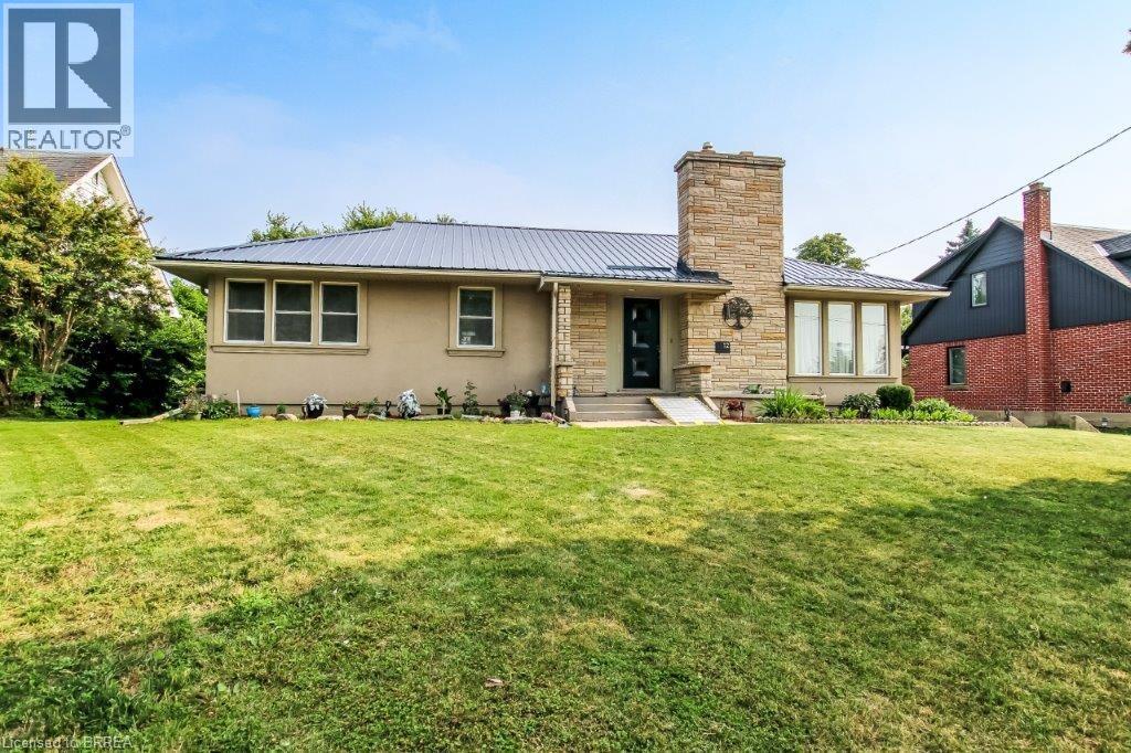 12 Parkview Rd, Hagersville, ON N0A 1H0