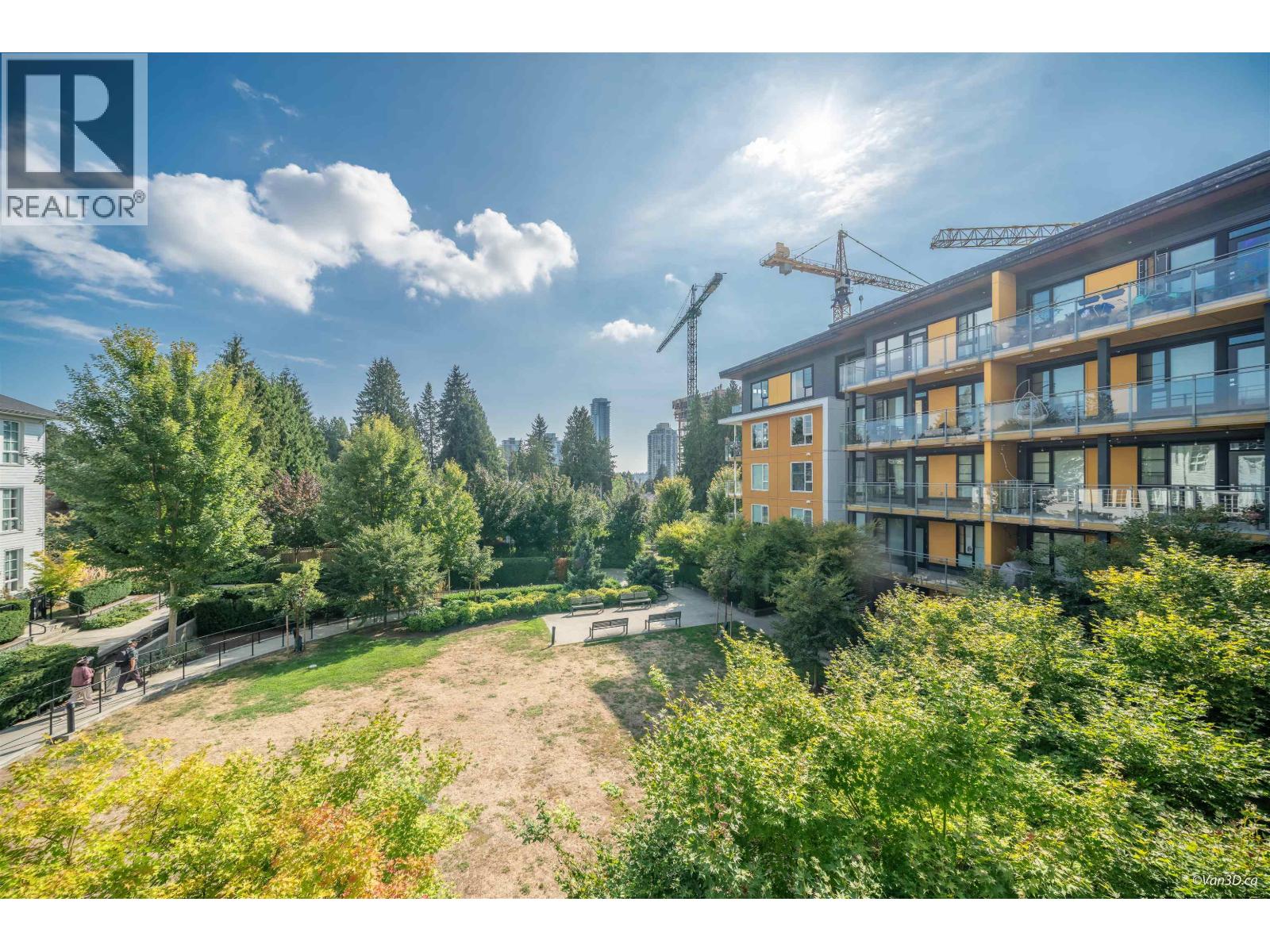 516 Foster Avenue Unit 318, Coquitlam, BC V3J 0B3