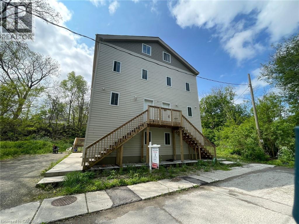 5 Front St, London, ON N6C 1K4