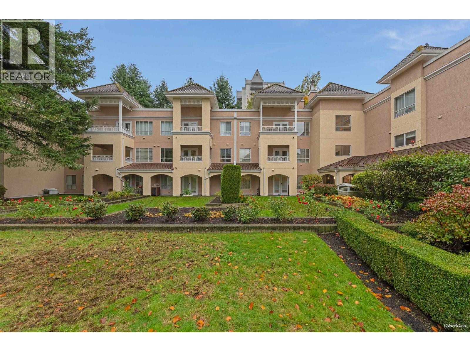 515 Whiting Way Unit 208, Coquitlam, BC V3J 7W9