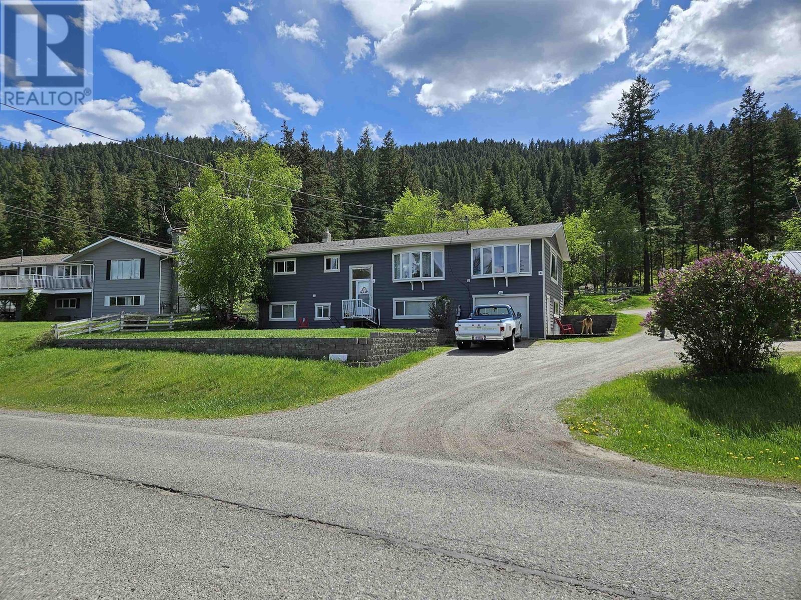 1709 Juniper St, Williams Lake, BC V2G 2J1