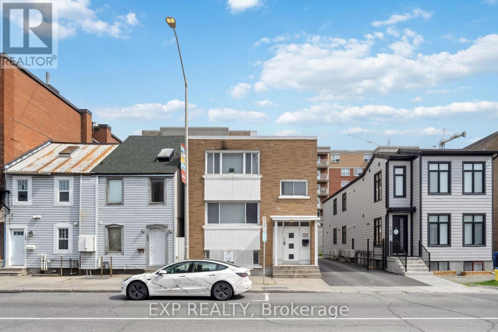 184 Murray St, Ottawa, ON K1N 5M8